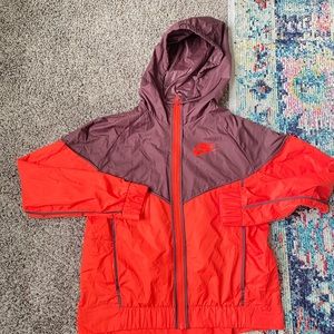 NWOT Nike windbreaker